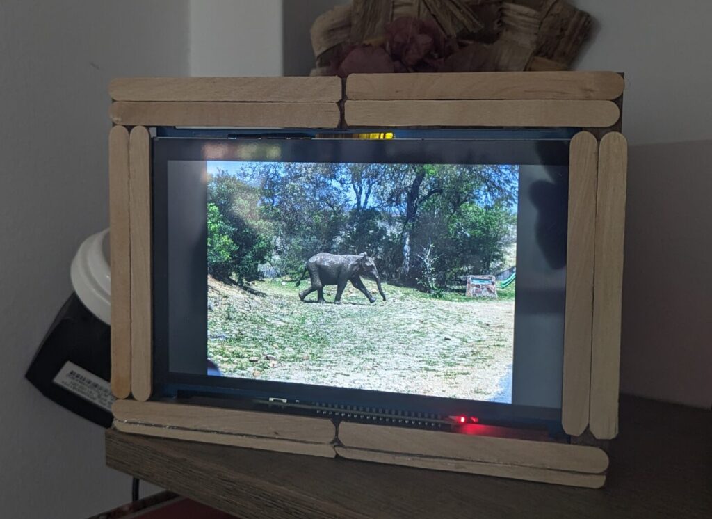 A picture of the Digital Frame after all is configured